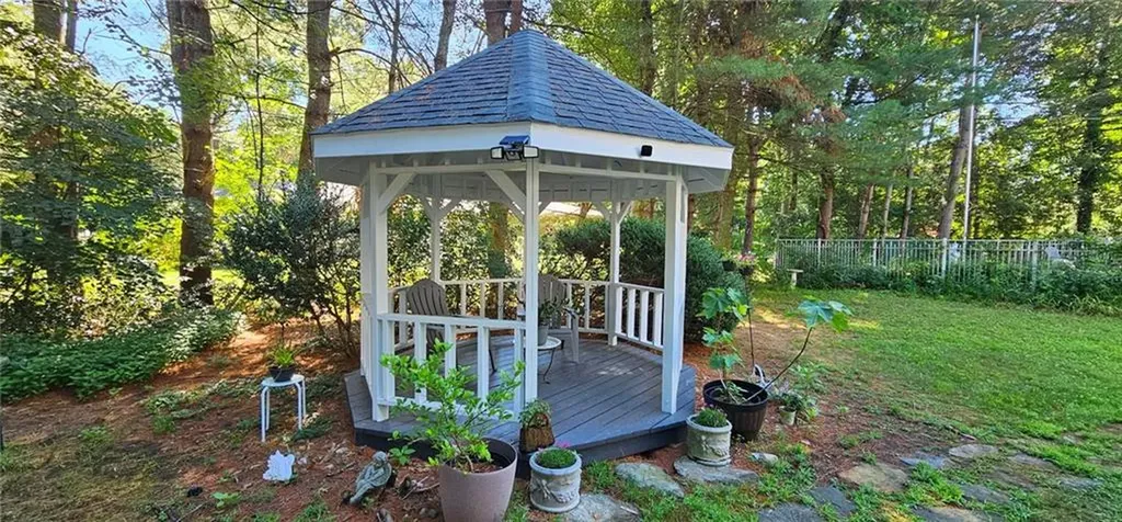 14 Maplecrest Drive Smithfield RI 02828