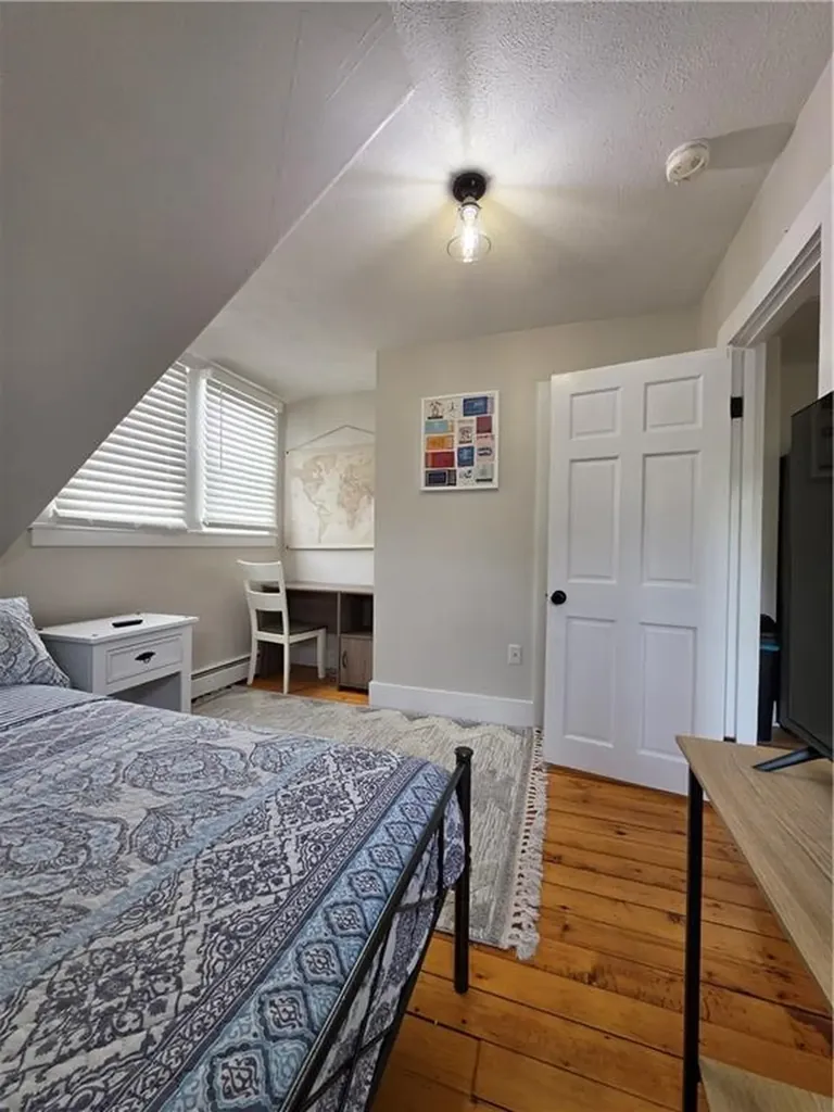 45 Cottage St Street Bristol RI 02809