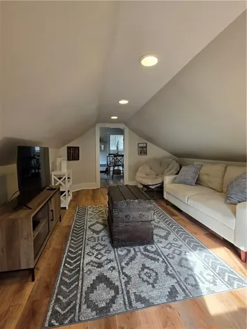45 Cottage St Street Bristol RI 02809