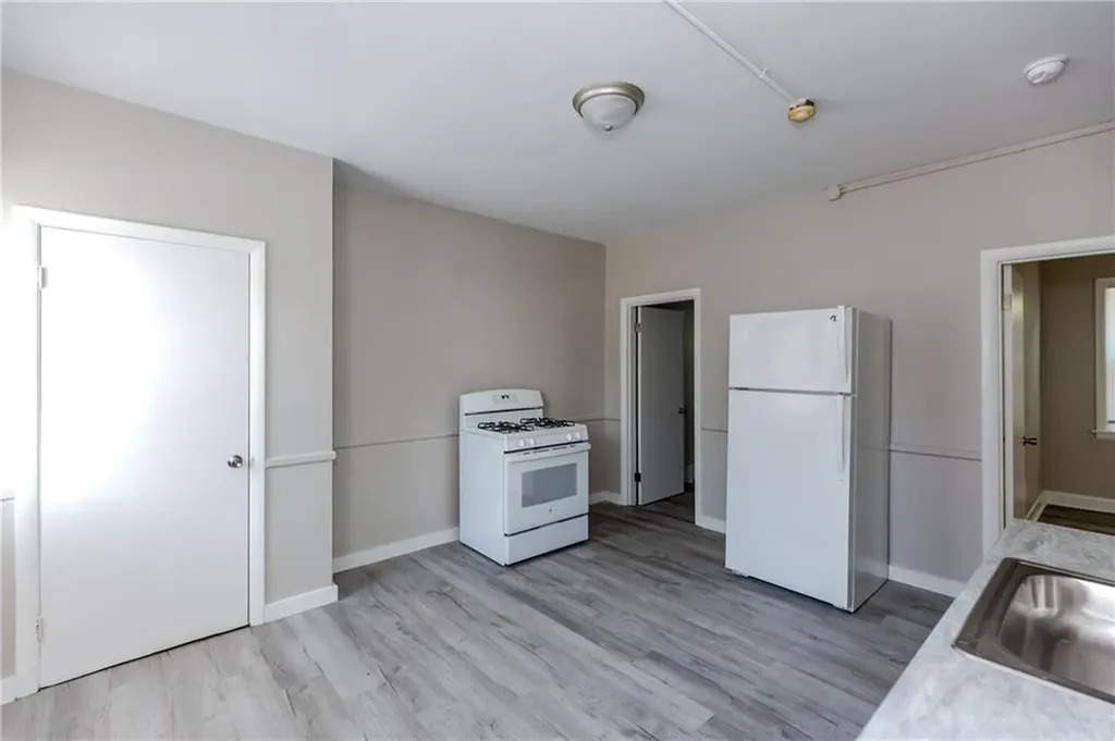 53 55 Fairmount Avenue Providence RI 02908