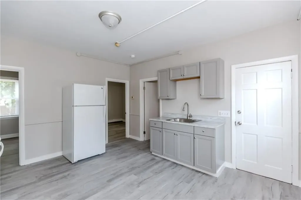 53 55 Fairmount Avenue Providence RI 02908