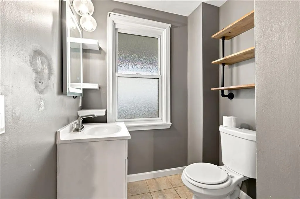 884 River Avenue Providence RI 02908