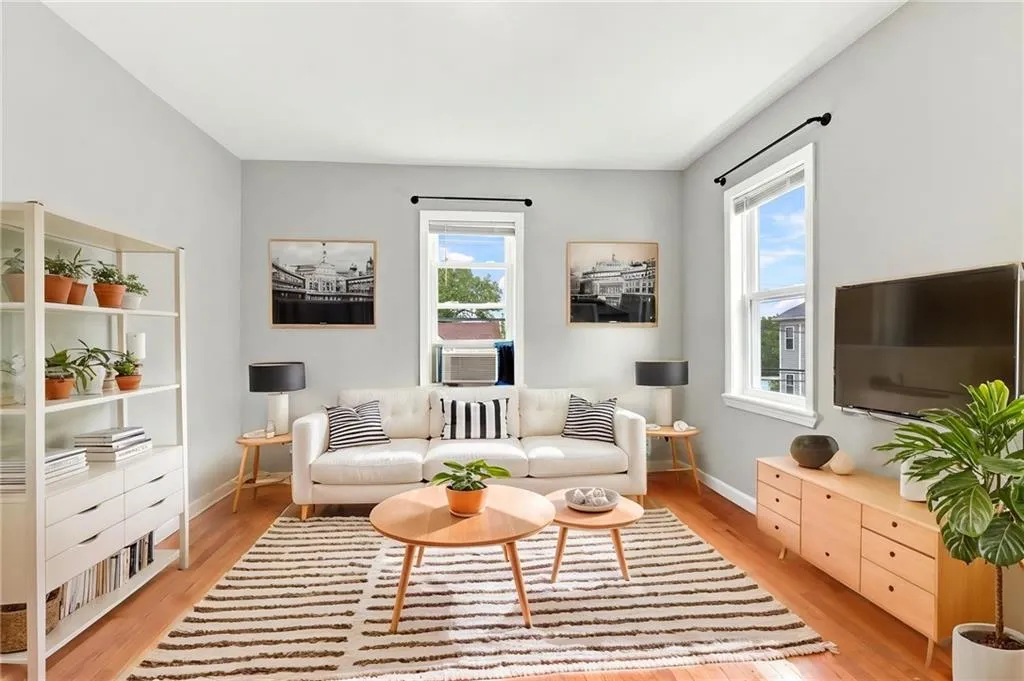 884 River Avenue Providence RI 02908