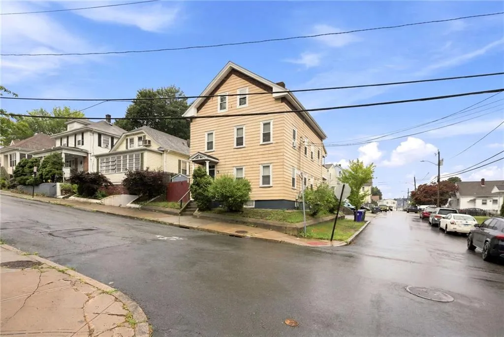 884 River Avenue Providence RI 02908