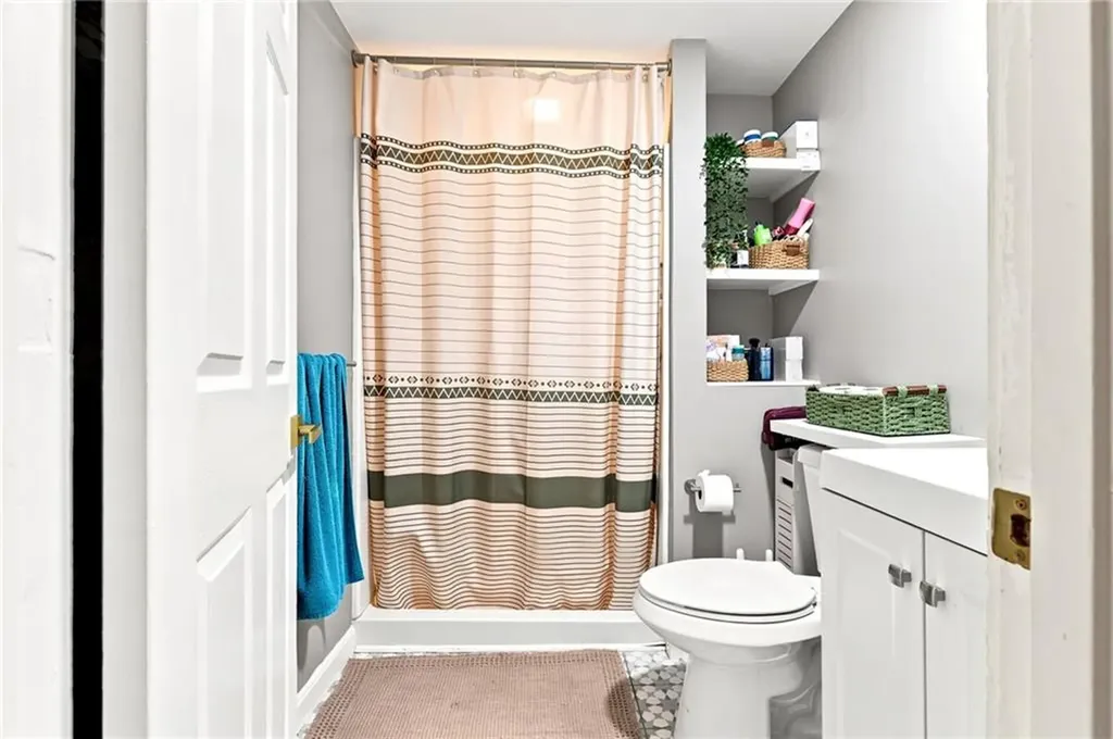 884 River Avenue Providence RI 02908