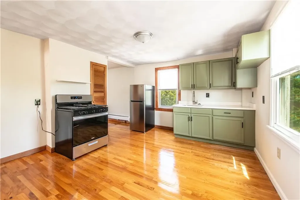 73 Trenton Street Providence RI 02906