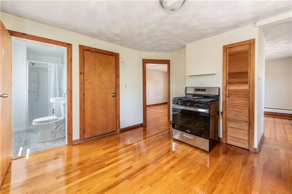 73 Trenton Street Providence RI 02906