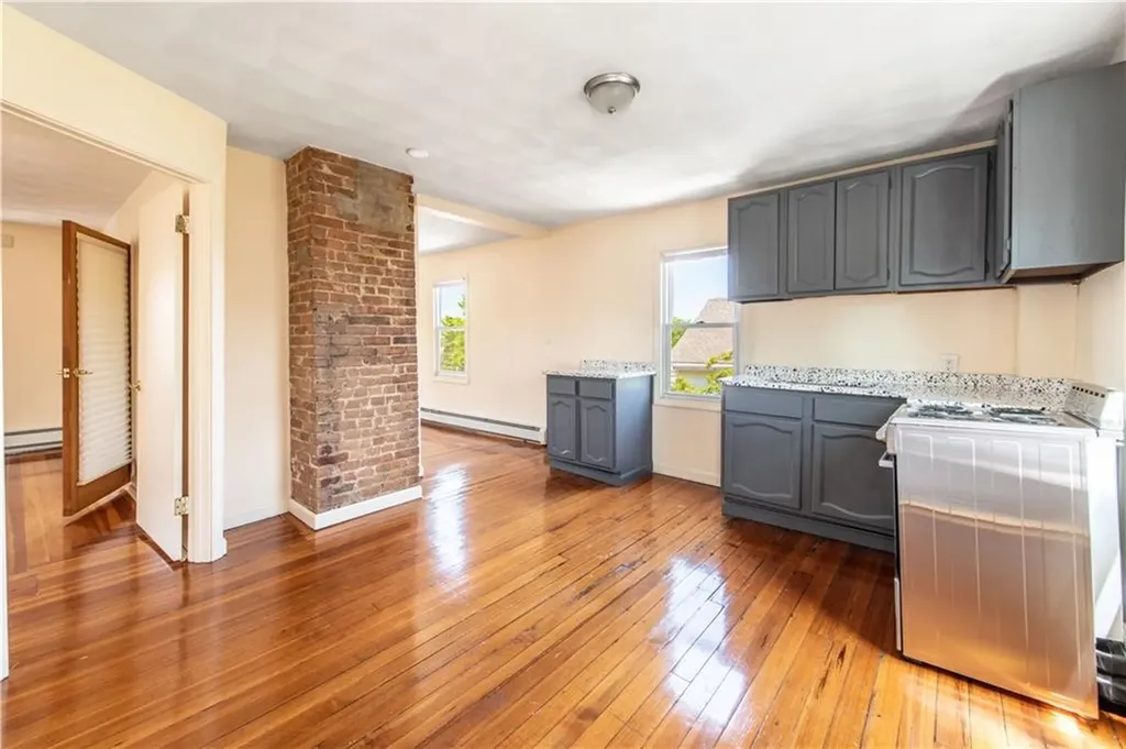 73 Trenton Street Providence RI 02906