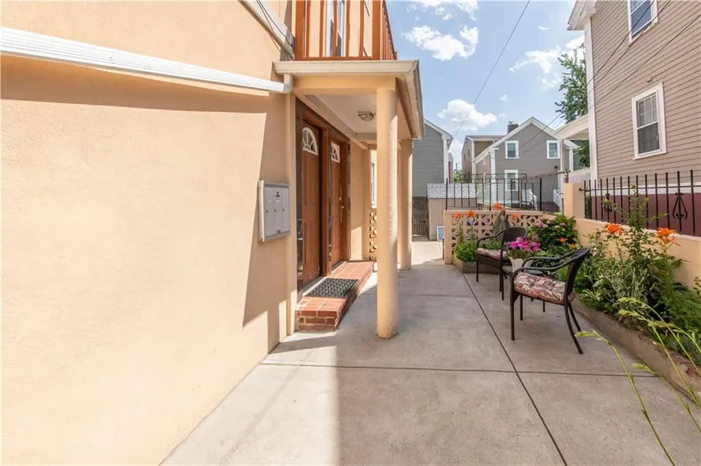 73 Trenton Street Providence RI 02906