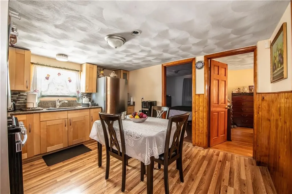 73 Trenton Street Providence RI 02906