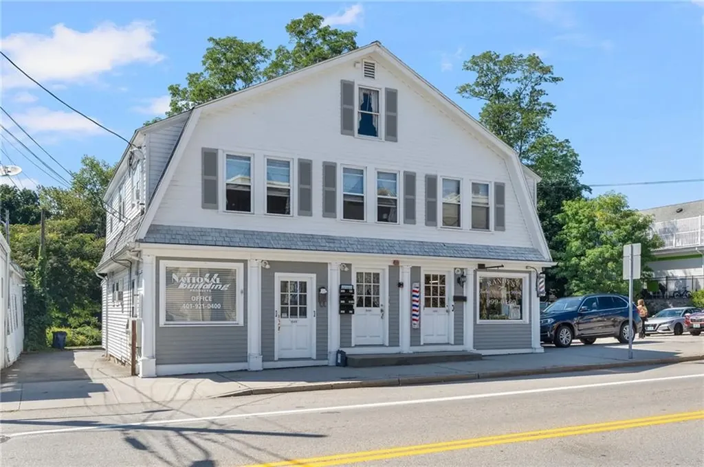 3341 Post Road Warwick RI 02886