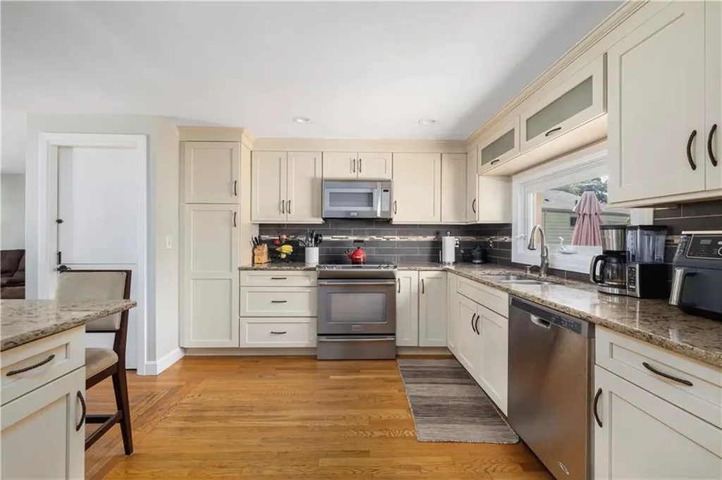 96 Redwood Drive Cranston RI 02920