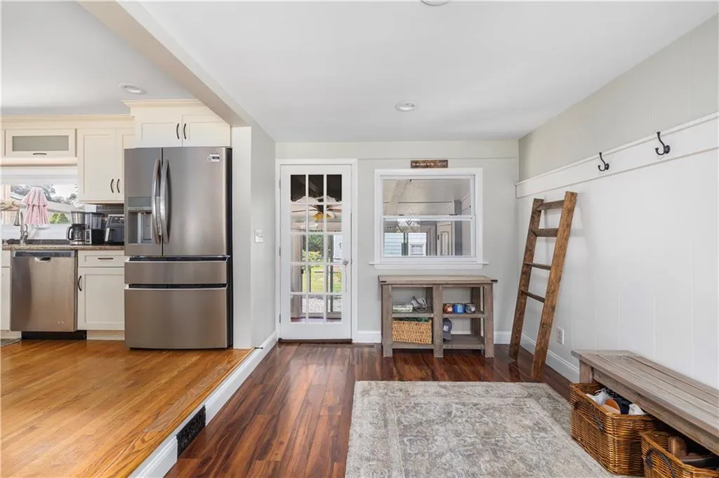 96 Redwood Drive Cranston RI 02920