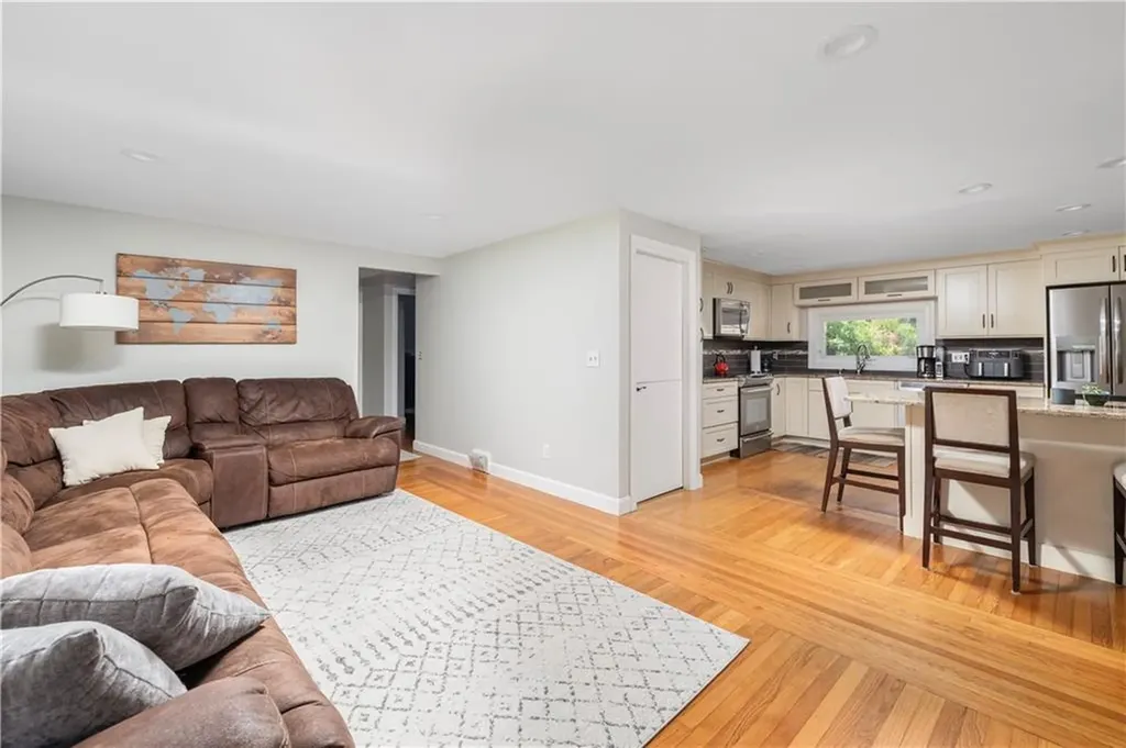 96 Redwood Drive Cranston RI 02920