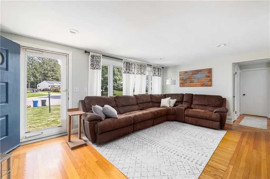 96 Redwood Drive Cranston RI 02920