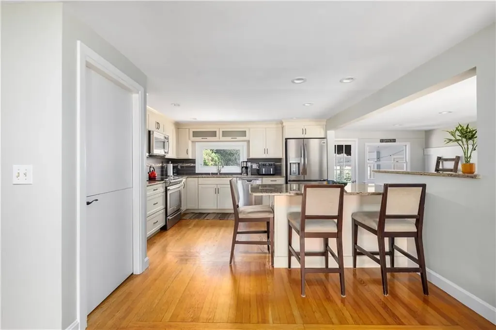 96 Redwood Drive Cranston RI 02920
