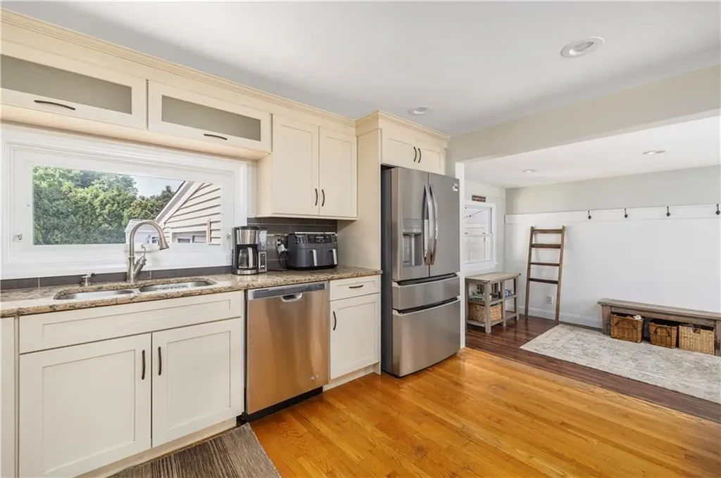 96 Redwood Drive Cranston RI 02920
