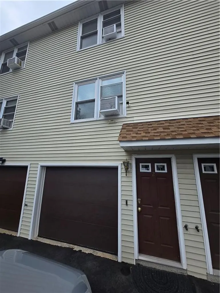 10 Burleigh Street Providence RI 02904