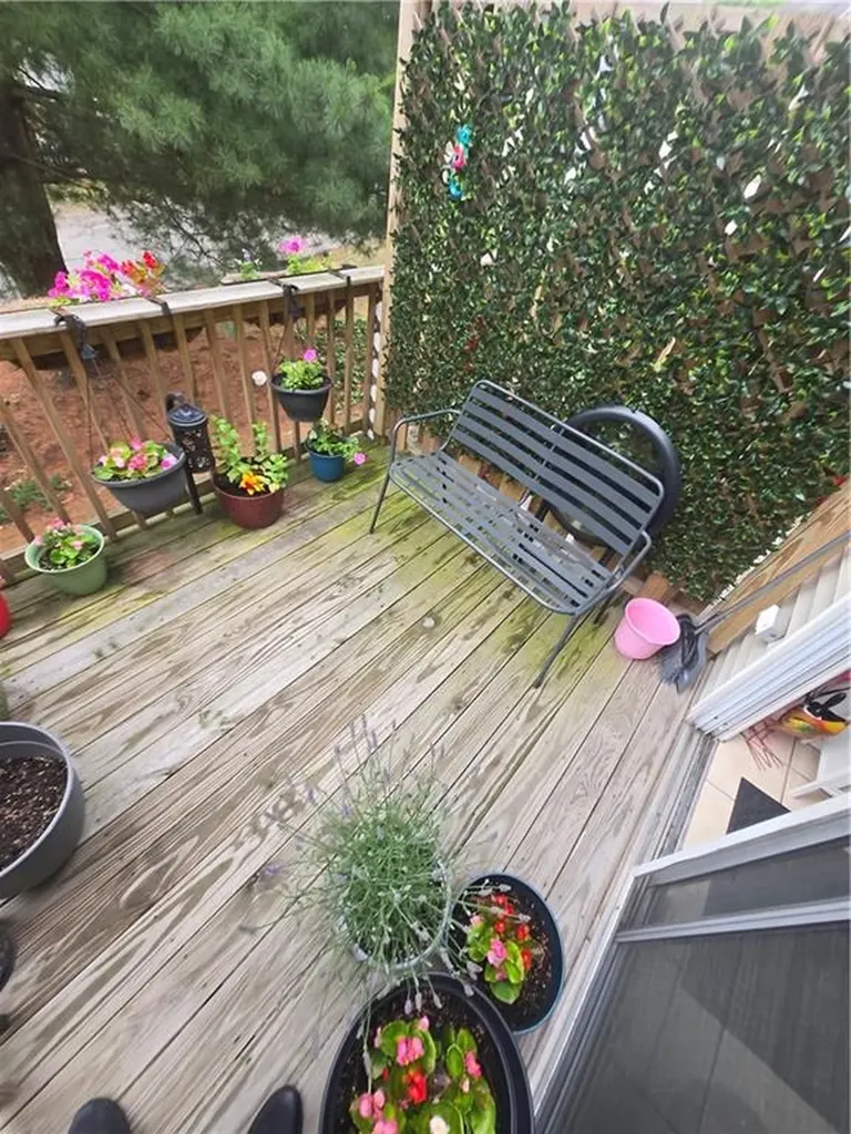 10 Burleigh Street Providence RI 02904
