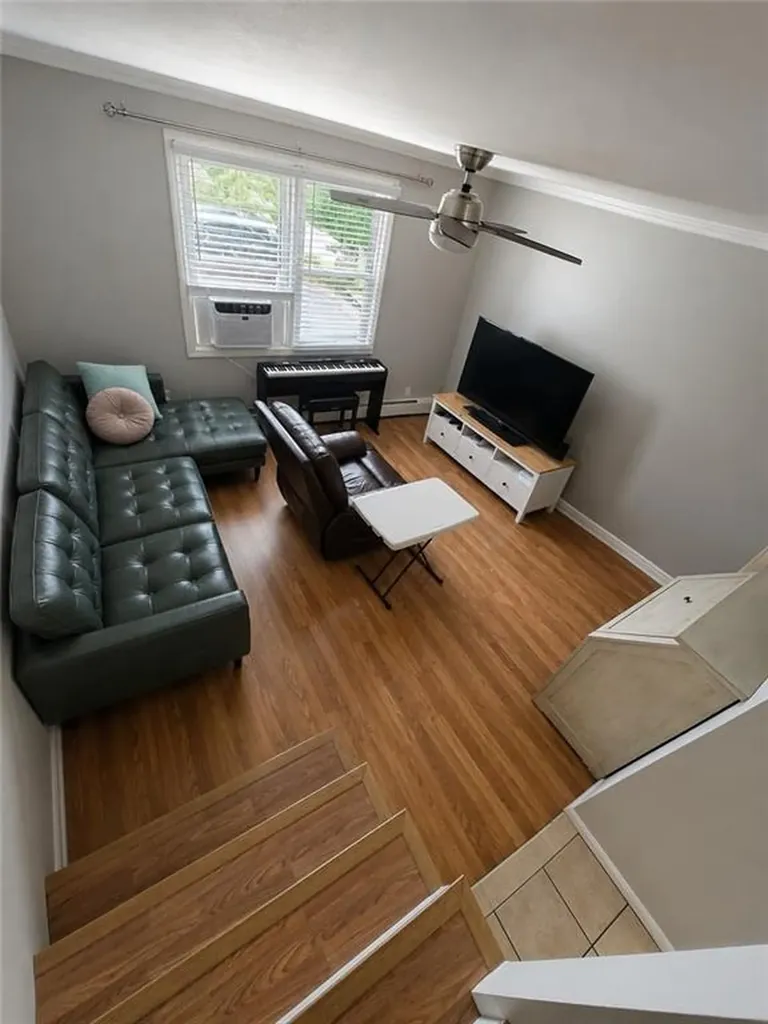 10 Burleigh Street Providence RI 02904