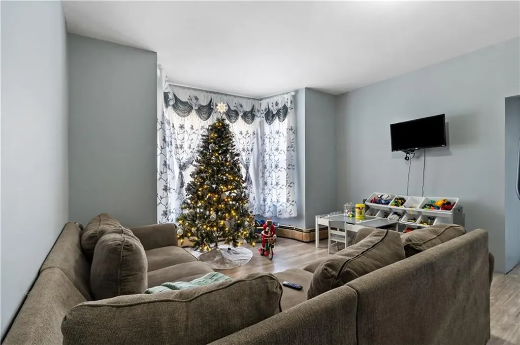 222 Carrington Avenue Woonsocket RI 02895