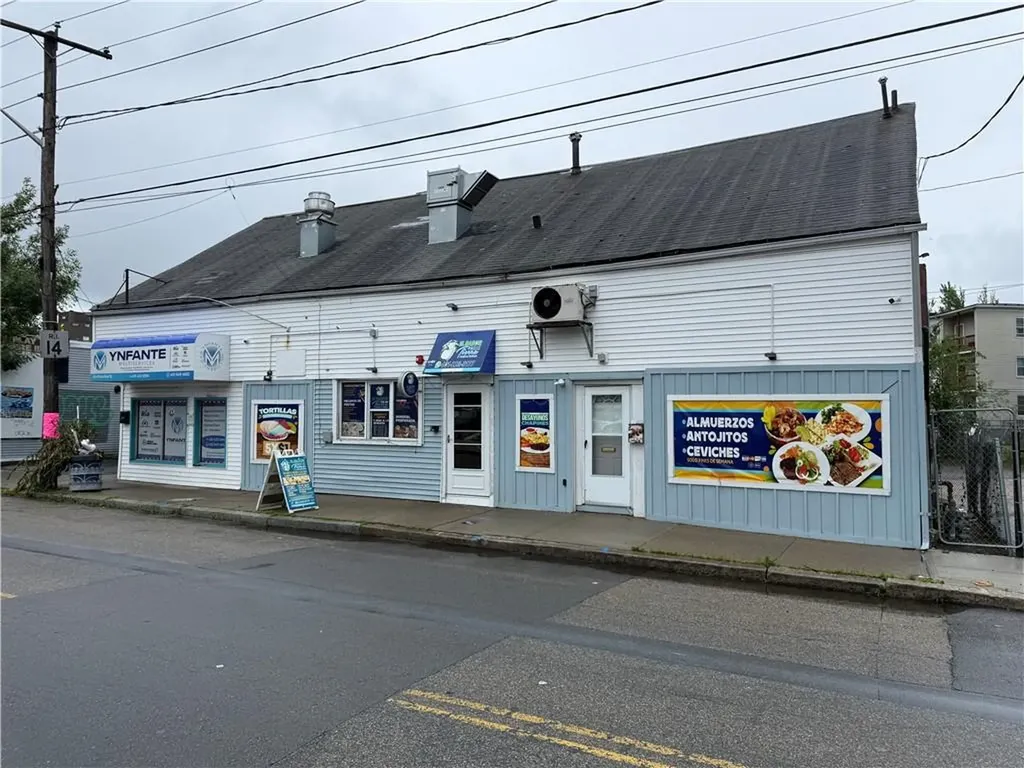 614 Plainfield Street Providence RI 02909