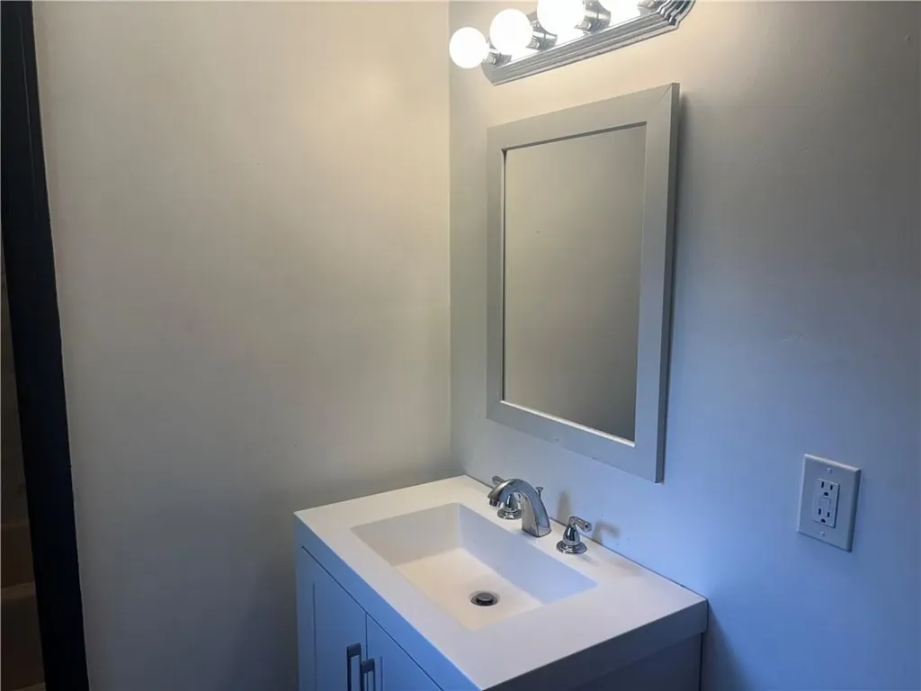 115 Nepaug Road Narragansett RI 02882