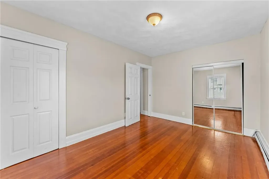 912 Narragansett Boulevard Providence RI 02905