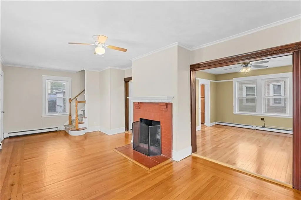912 Narragansett Boulevard Providence RI 02905