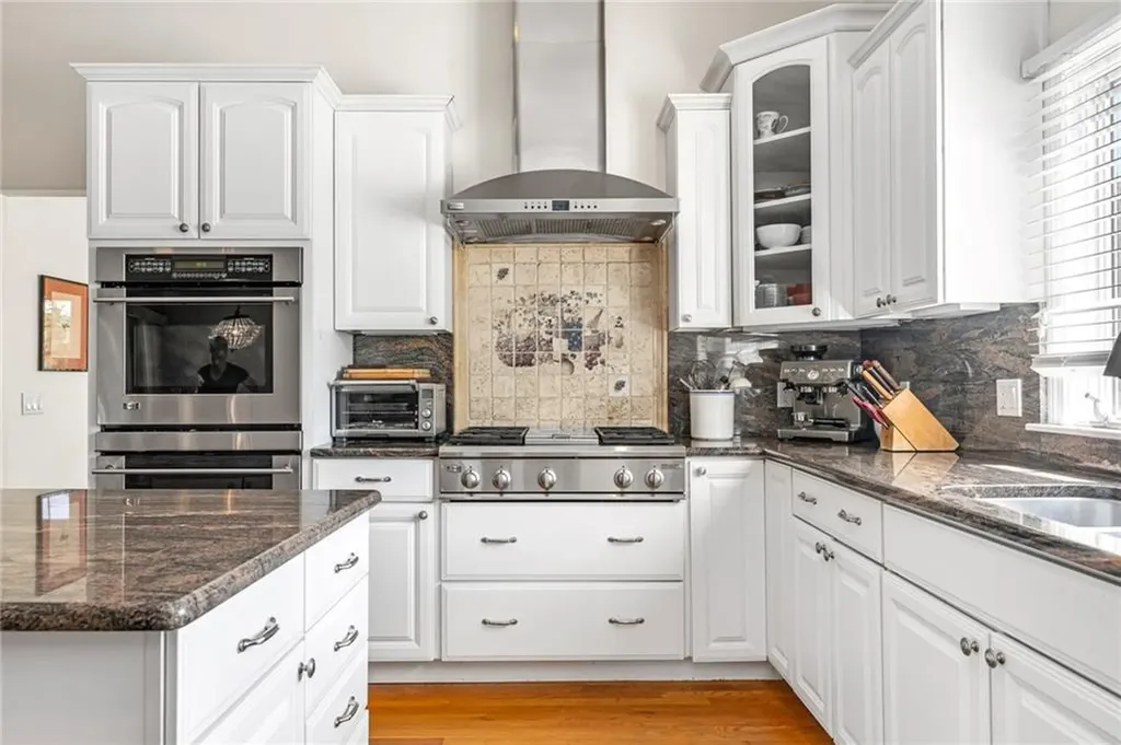 94 Greening Lane Cranston RI 02920