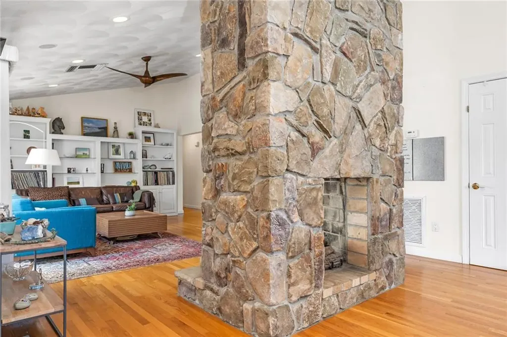 94 Greening Lane Cranston RI 02920