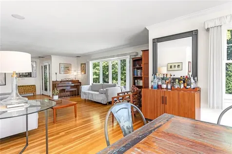94 Greening Lane Cranston RI 02920