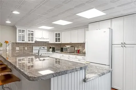 94 Greening Lane Cranston RI 02920