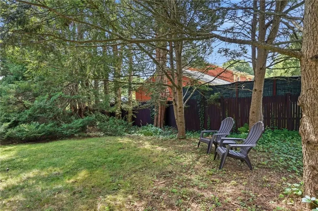 16 Brown Avenue Barrington RI 02806