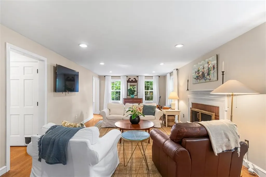 20 Terrace Drive Barrington RI 02806