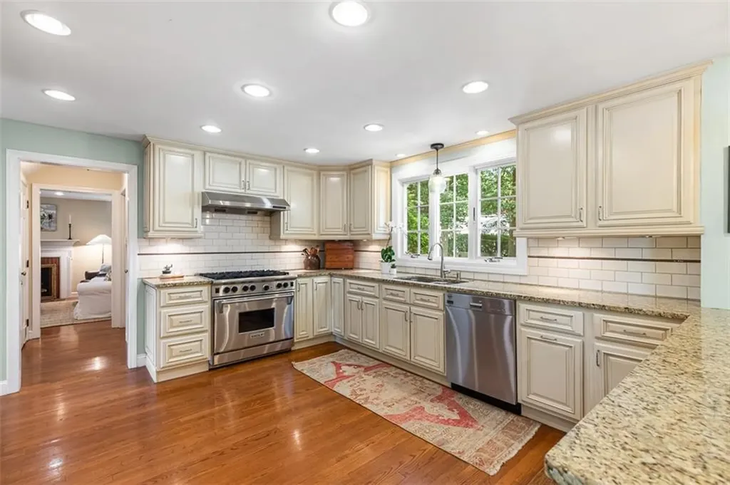 20 Terrace Drive Barrington RI 02806