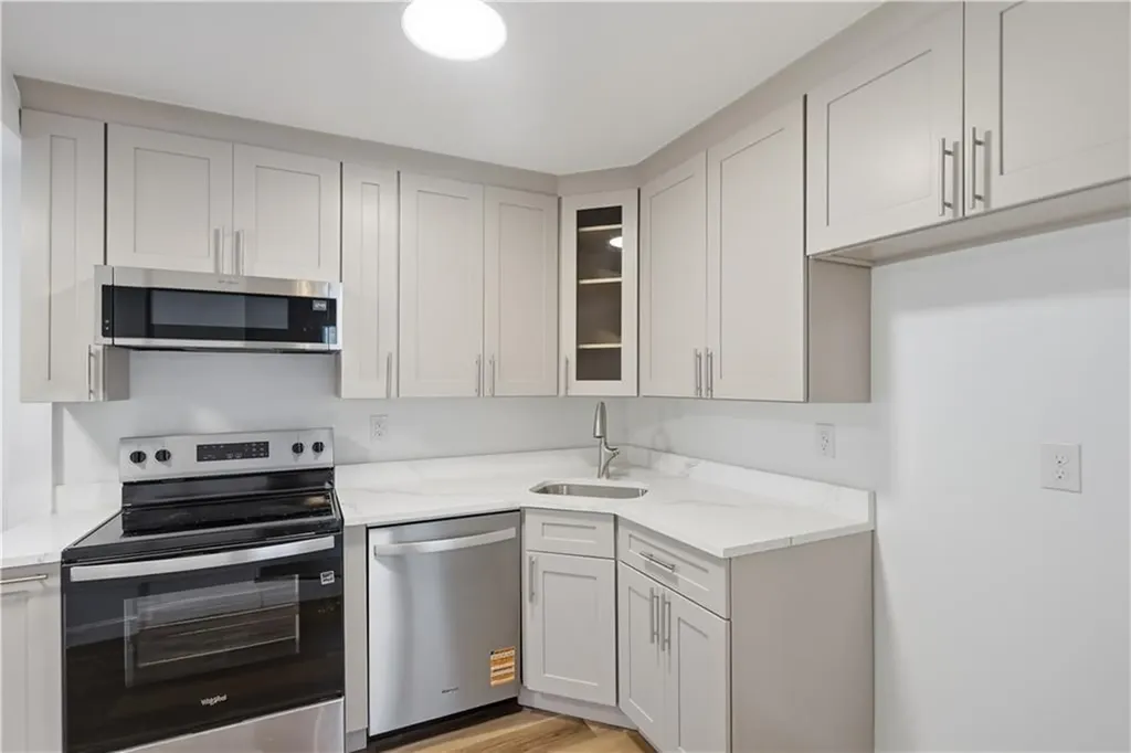 45 Marine Avenue Warwick RI 02888