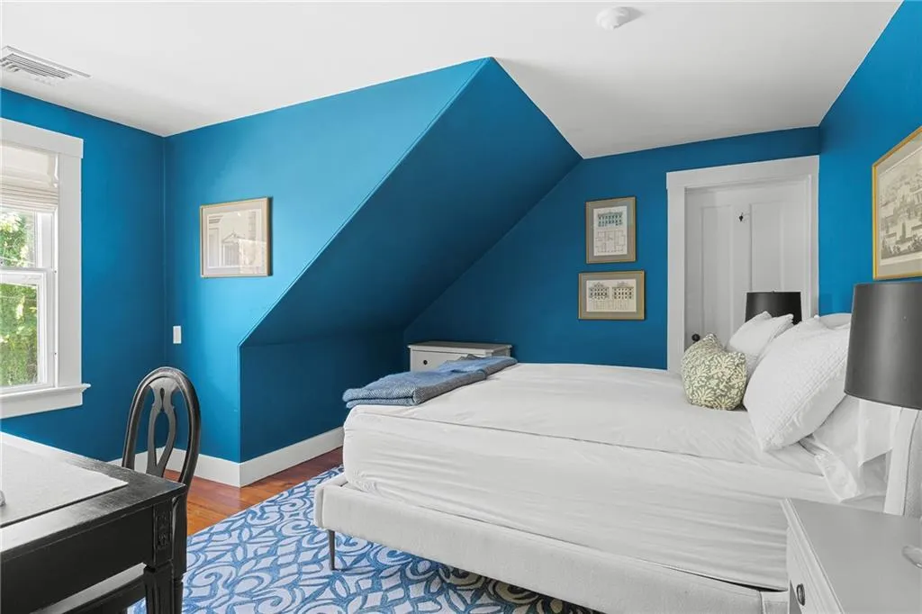 2 4 Hazard Avenue Newport RI 02840