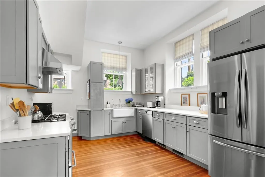 2 4 Hazard Avenue Newport RI 02840