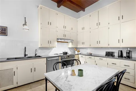 2 4 Hazard Avenue Newport RI 02840