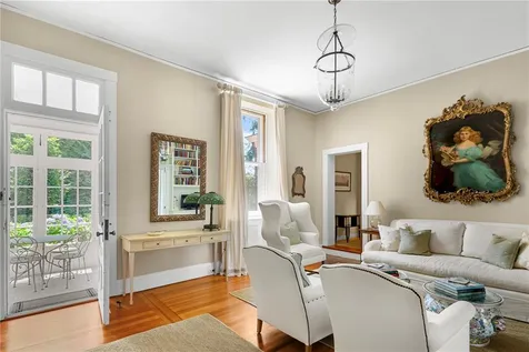 2 4 Hazard Avenue Newport RI 02840