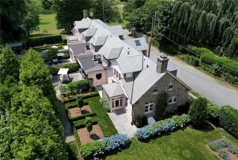 2 4 Hazard Avenue Newport RI 02840