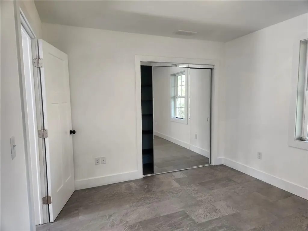 1284 Boston Neck Road Narragansett RI 02882
