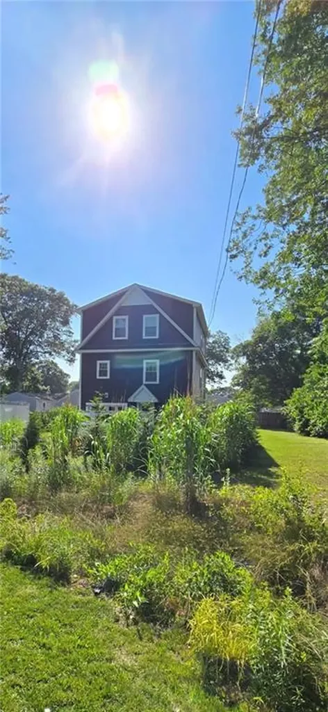 1284 Boston Neck Road Narragansett RI 02882