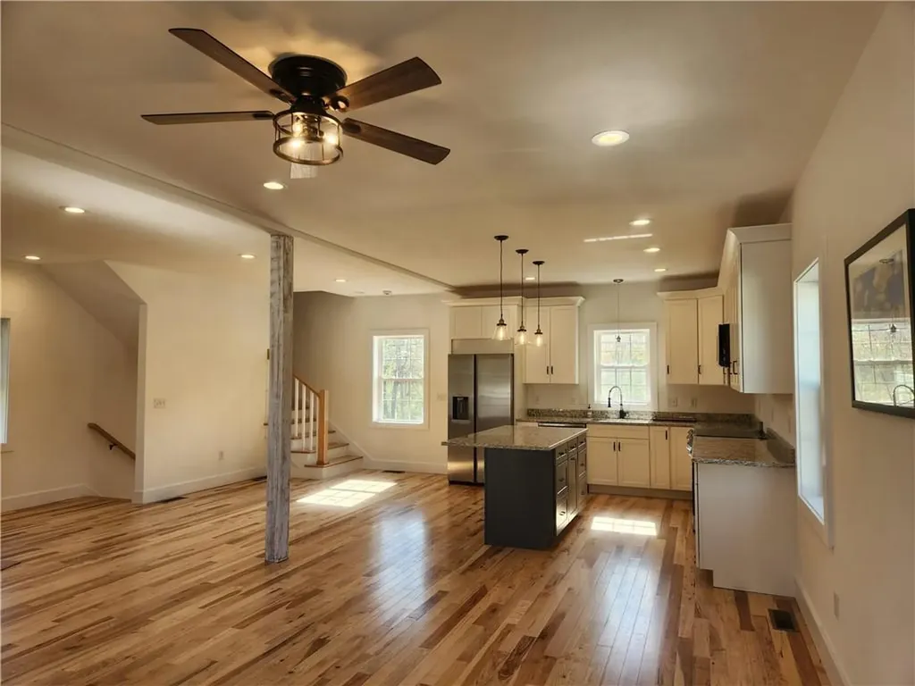 1284 Boston Neck Road Narragansett RI 02882