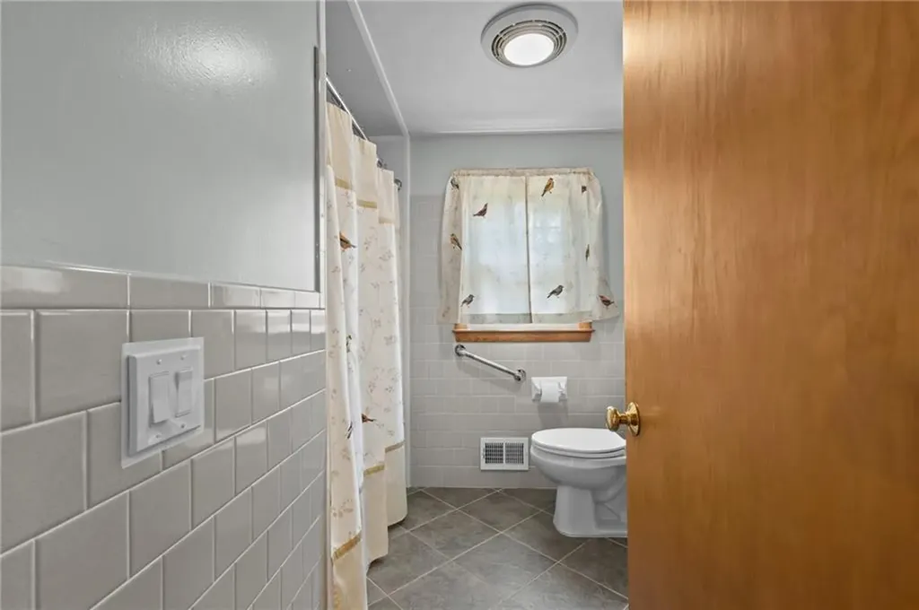 48 Lakeside Drive Smithfield RI 02917