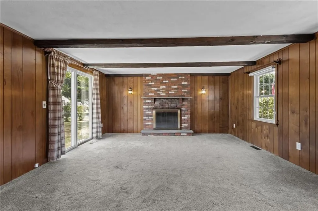 48 Lakeside Drive Smithfield RI 02917