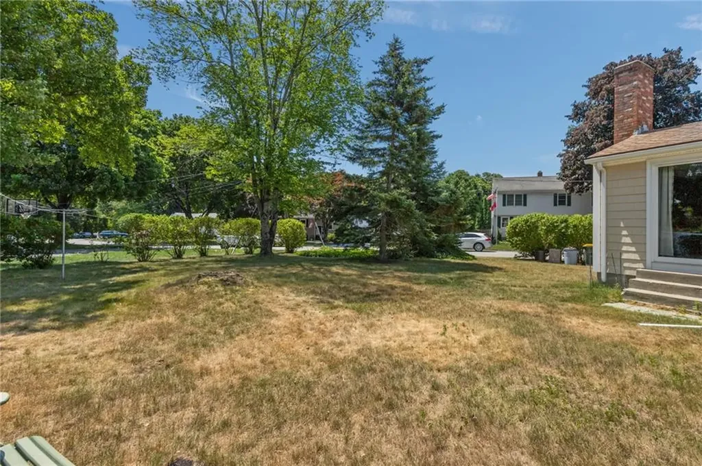 48 Lakeside Drive Smithfield RI 02917