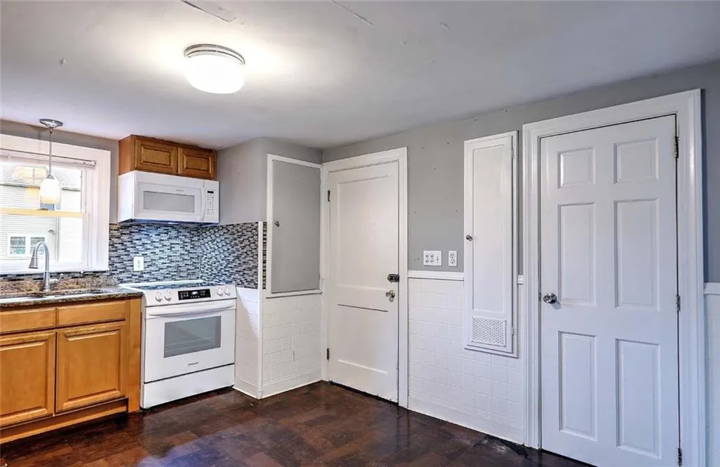264 Phillips Street Woonsocket RI 02895