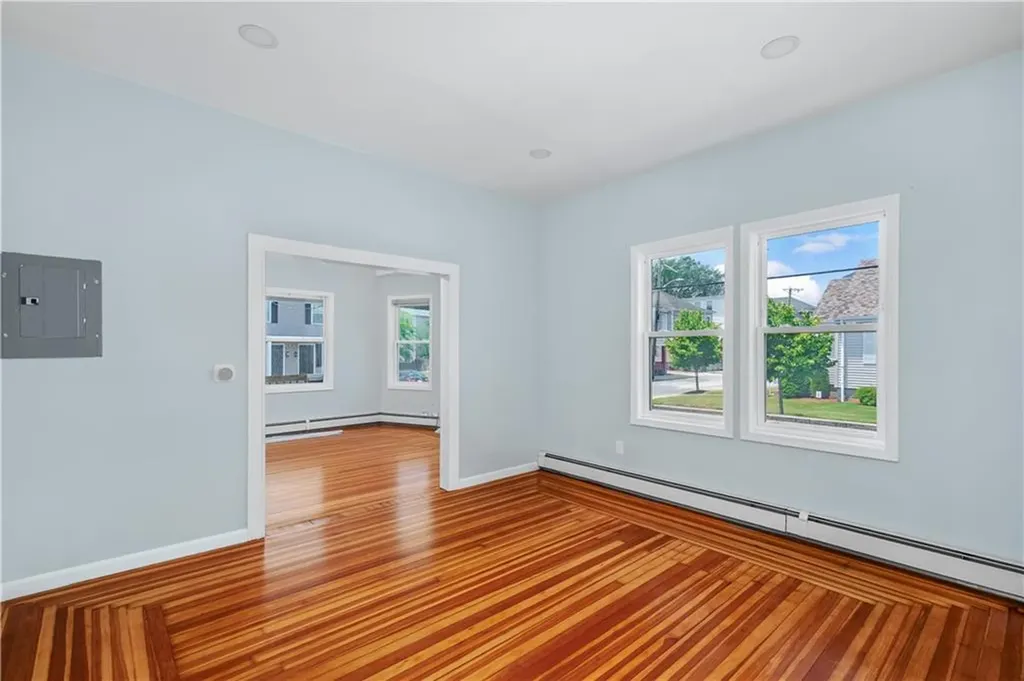 178 Ledge Street Providence RI 02904